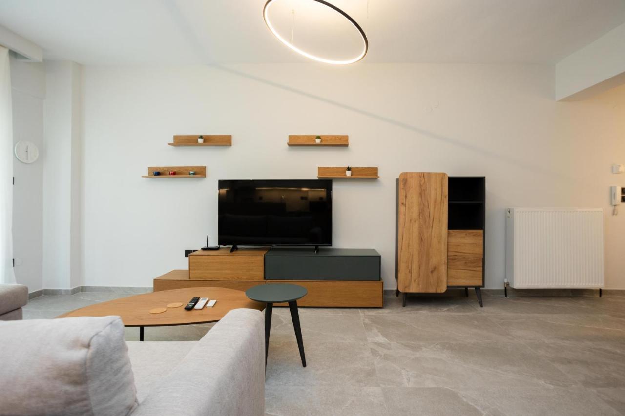 Elegance Apartment 2 Bedroom Suites Thessaloniki Exterior photo